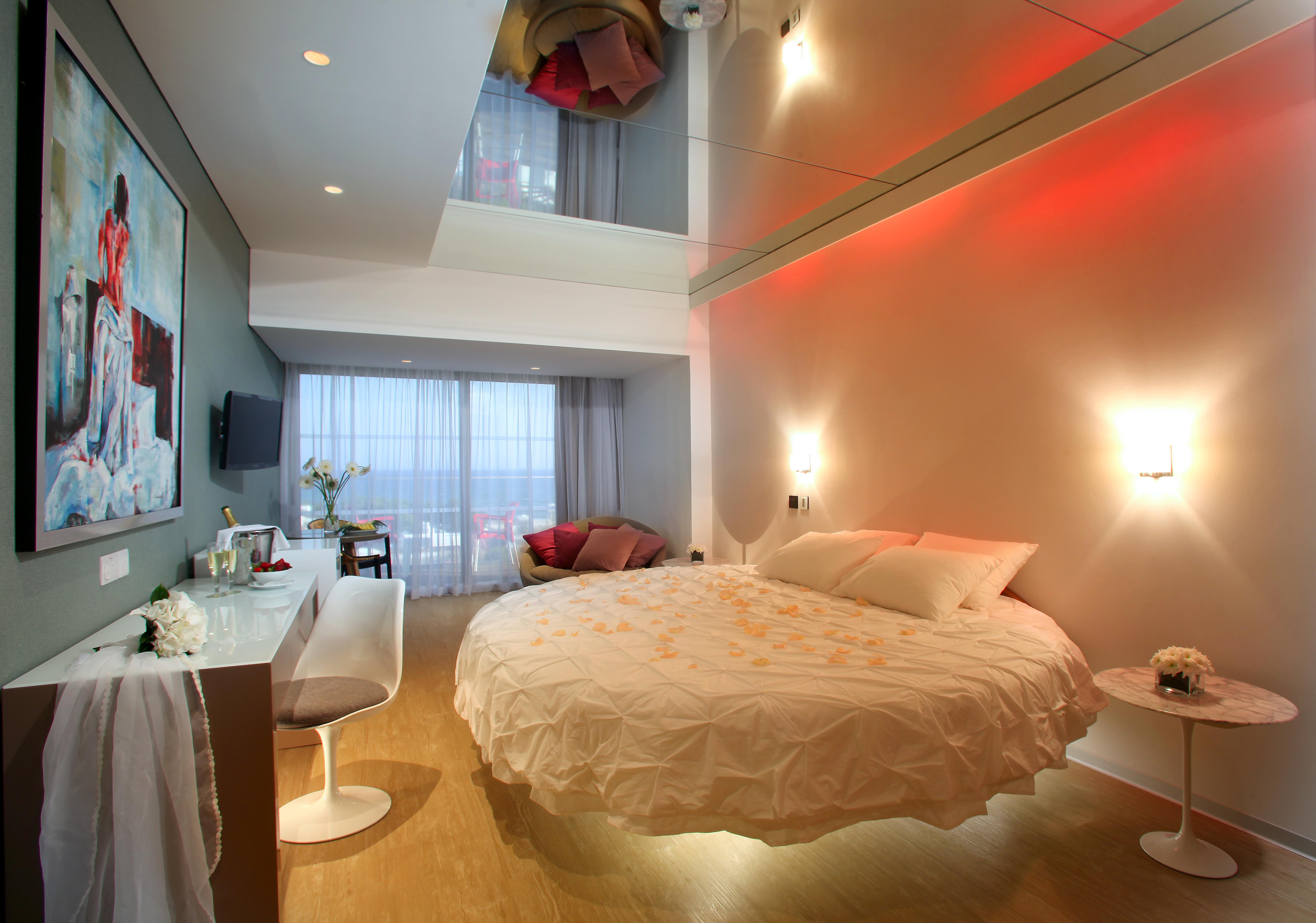 ฟารอส โฮเต็ล Hotel ไอยานาปา ภายนอก รูปภาพ