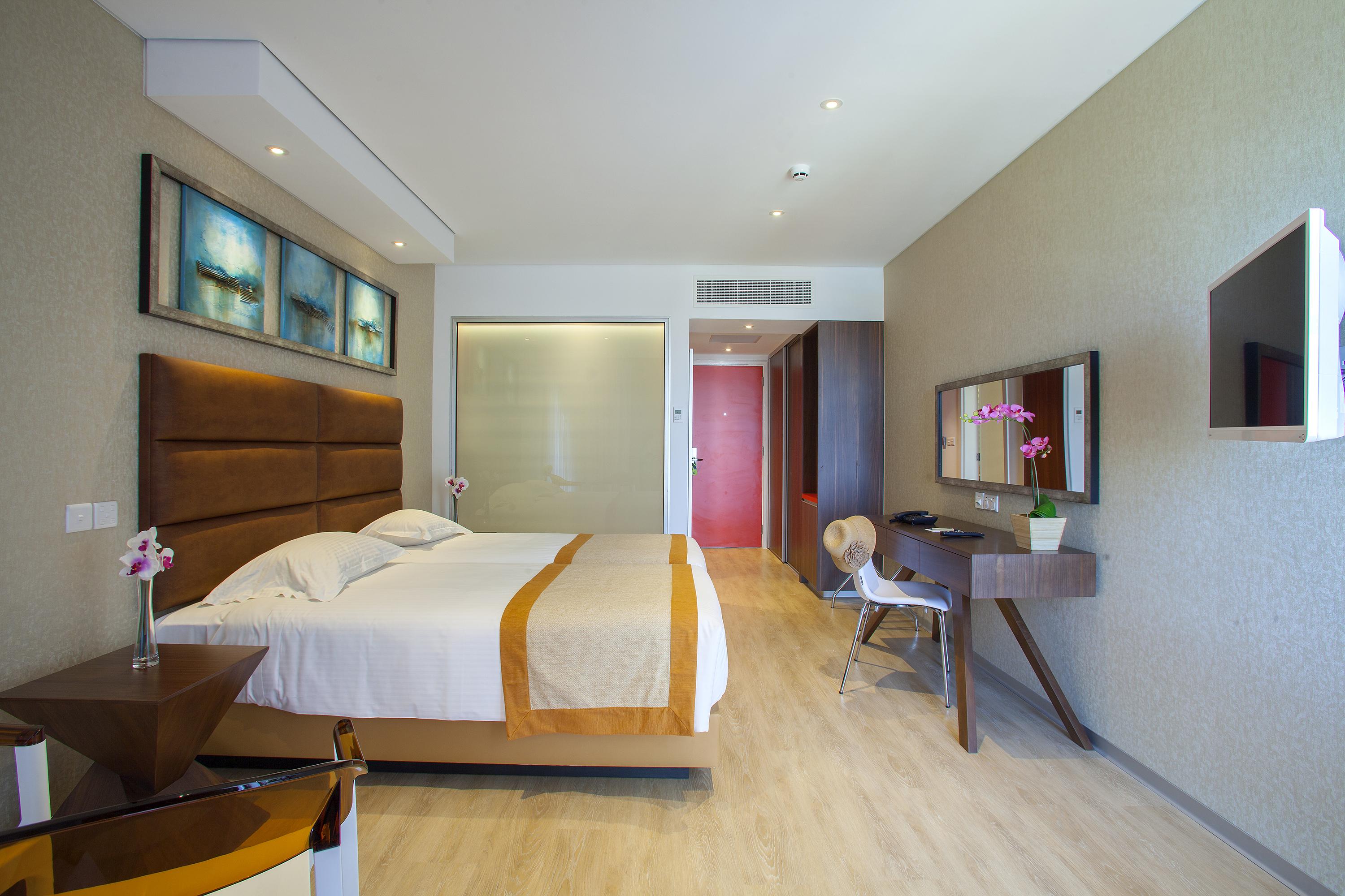 ฟารอส โฮเต็ล Hotel ไอยานาปา ห้อง รูปภาพ