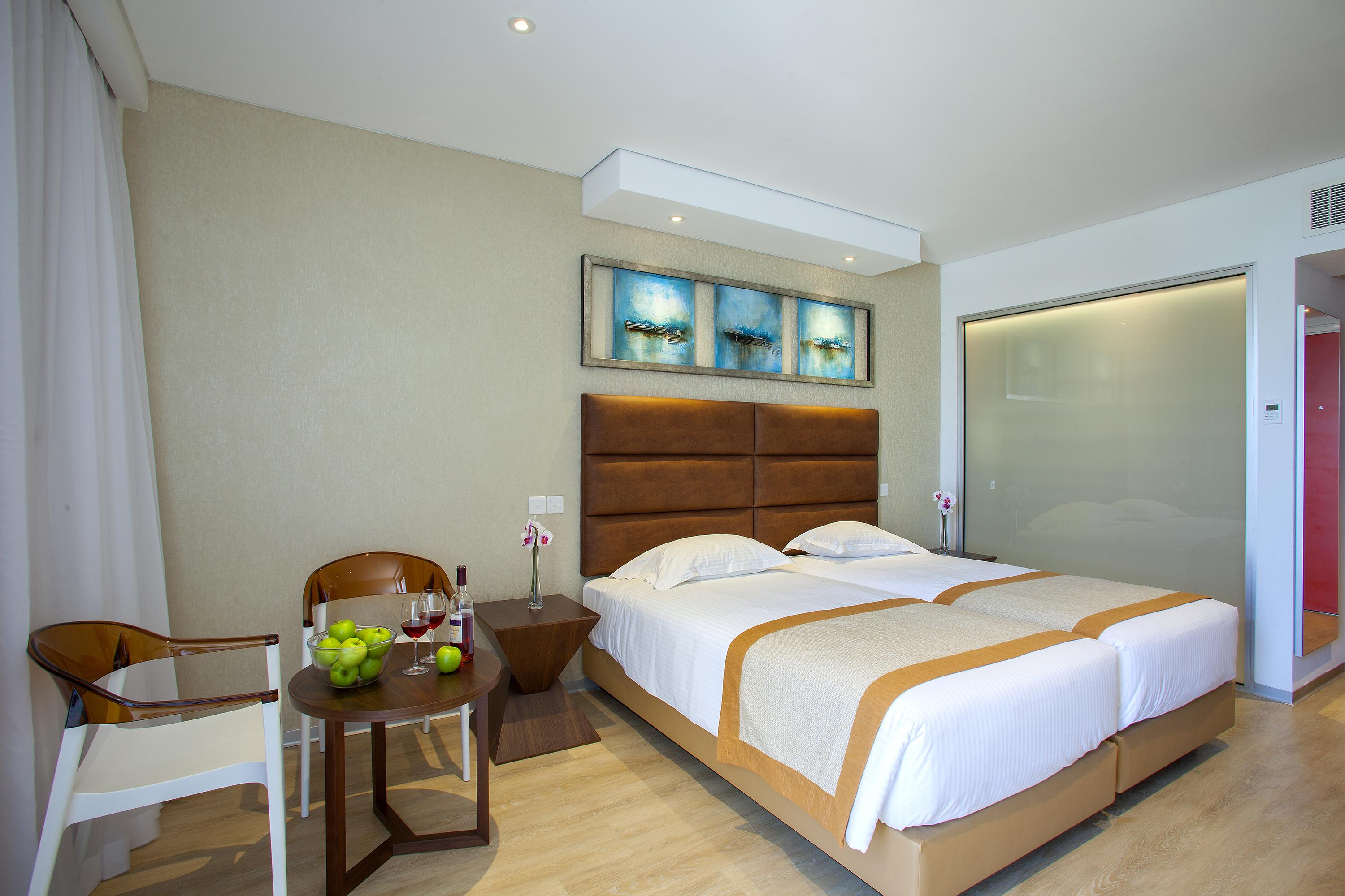 ฟารอส โฮเต็ล Hotel ไอยานาปา ห้อง รูปภาพ
